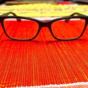 Unisex Ray-Ban frames. Dark green. Replace the lenses with your prescription!
